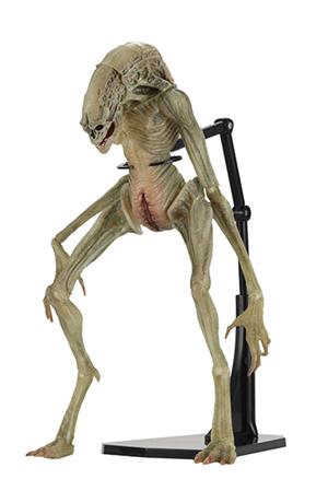 neca-aliens-alien-resurrection-newborn-dlx
