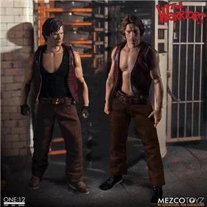 mezco-one12-collective-warriors-box-set