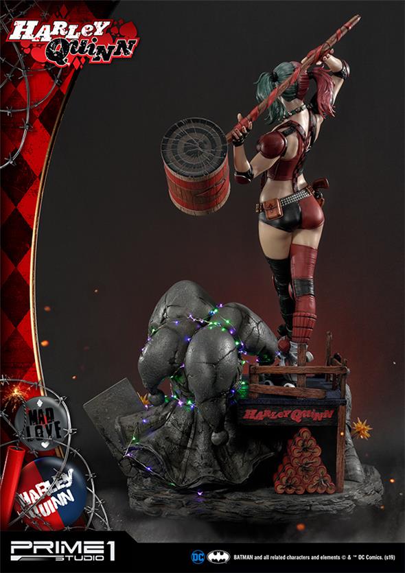 HARLEY QUINN DC COMICS STATUE