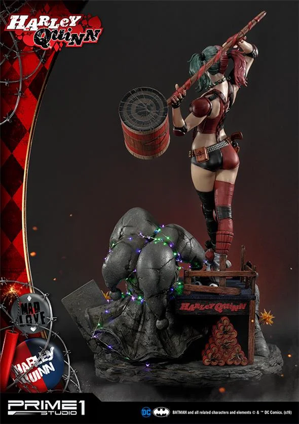 HARLEY QUINN DC COMICS STATUE
