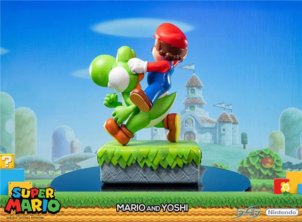 SUPER MARIO AND YOSHI STATUE