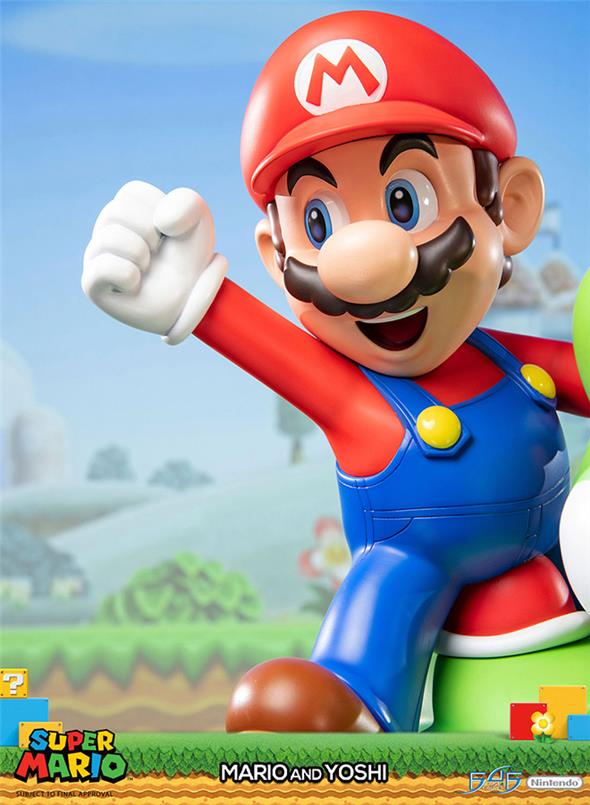 SUPER MARIO AND YOSHI STATUE