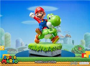 SUPER MARIO AND YOSHI STATUE