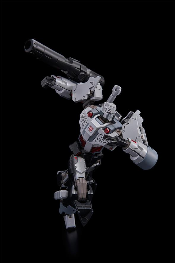 TRANSFORMERS IDW MEGATRON MODEL KIT