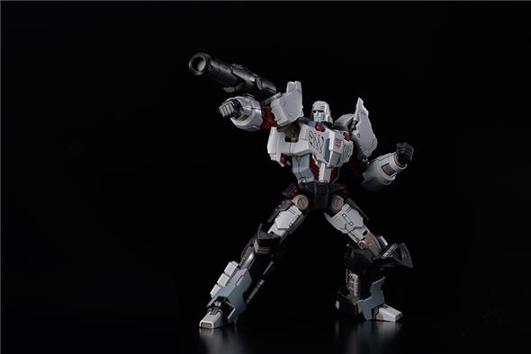 TRANSFORMERS IDW MEGATRON MODEL KIT
