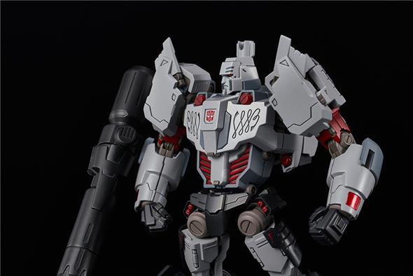 TRANSFORMERS IDW MEGATRON MODEL KIT