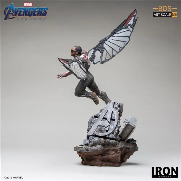 1/10 IRON STUDIOS - AVENGERS ENDGAME FALCON ART STATUE
