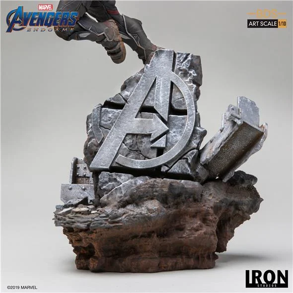 1/10 IRON STUDIOS - AVENGERS ENDGAME FALCON ART STATUE