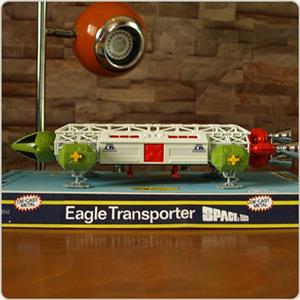 sixteen12-space-1999-eagle-retro-version-green