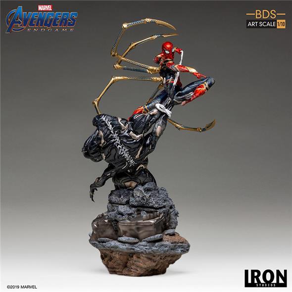 1/10 IRON STUDIOS - AVENGERS ENDGAME IRON SPIDER VS OUTRIDER