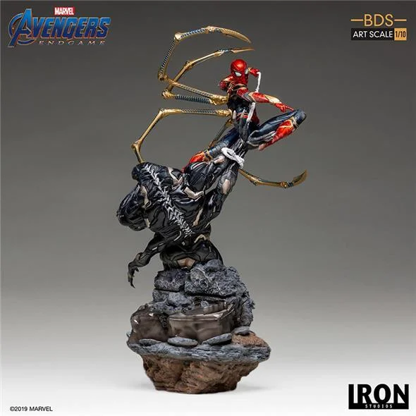 1/10 IRON STUDIOS - AVENGERS ENDGAME IRON SPIDER VS OUTRIDER