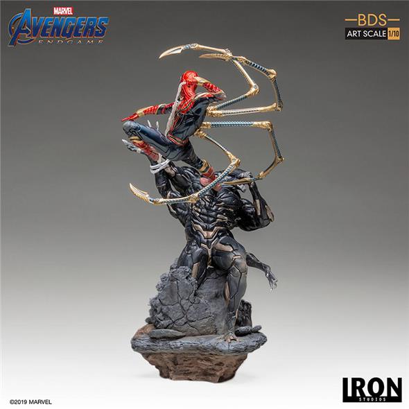 1/10 IRON STUDIOS - AVENGERS ENDGAME IRON SPIDER VS OUTRIDER