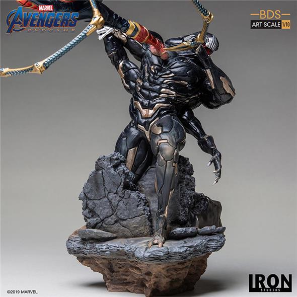 1/10 IRON STUDIOS - AVENGERS ENDGAME IRON SPIDER VS OUTRIDER