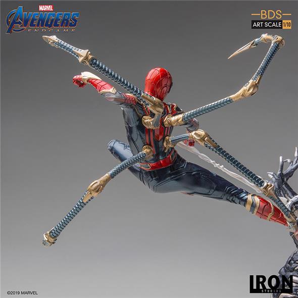 1/10 IRON STUDIOS - AVENGERS ENDGAME IRON SPIDER VS OUTRIDER