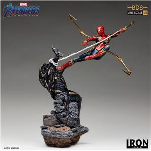 1/10 IRON STUDIOS - AVENGERS ENDGAME IRON SPIDER VS OUTRIDER