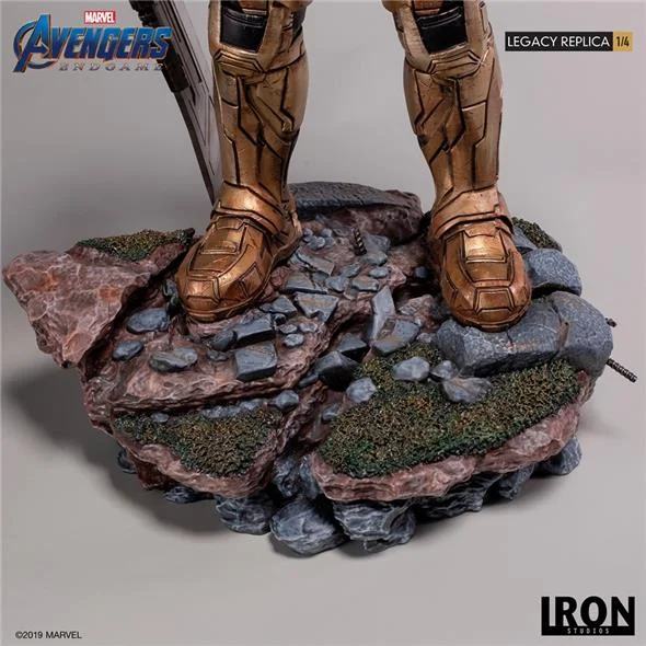 1/4 IRON STUDIOS - AVENGERS ENDGAME THANOS STATUE