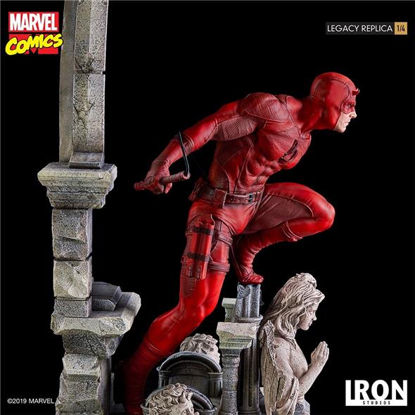 1/4 IRON STUDIOS - DAREDEVIL LEGACY REPLICA STATUE