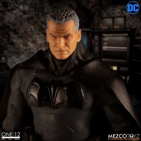 ONE12 COLLECTIVE - BATMAN SUPREME KNIGHT CLOTH