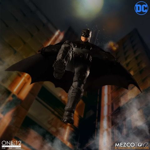 ONE12 COLLECTIVE - BATMAN SUPREME KNIGHT CLOTH