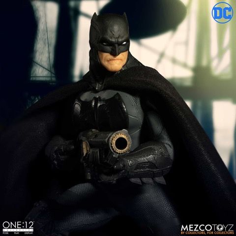 ONE12 COLLECTIVE - BATMAN SUPREME KNIGHT CLOTH