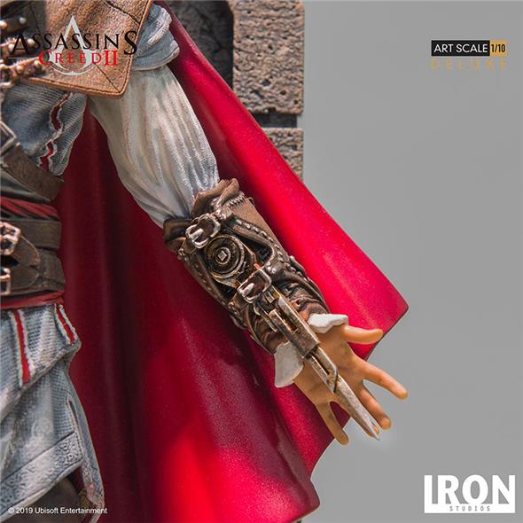 1/10 IRON STUDIOS - ASSASSINS CREED II EZIO AUDITORE DLX STATUE