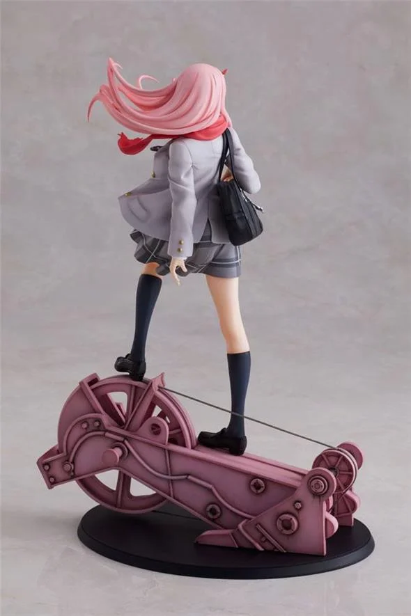1/7 DARLING IN THE FRANXX - ZERO TWO SCHOOL UNIFORM VERSION STATUE