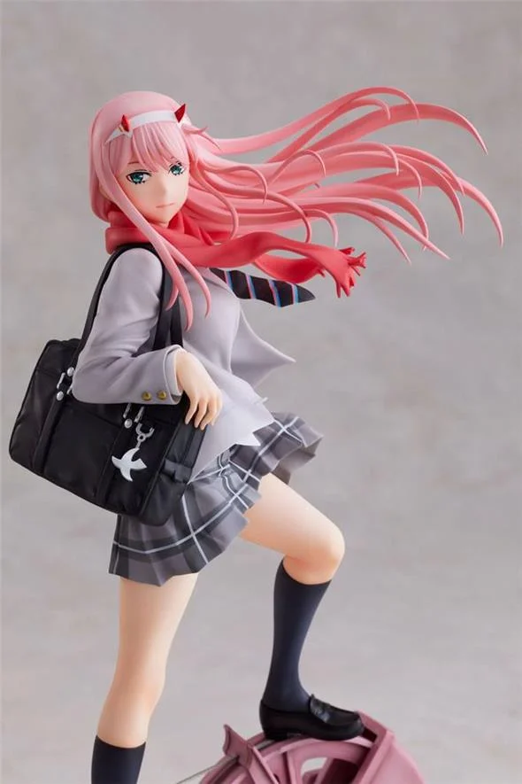 1/7 DARLING IN THE FRANXX - ZERO TWO SCHOOL UNIFORM VERSION STATUE