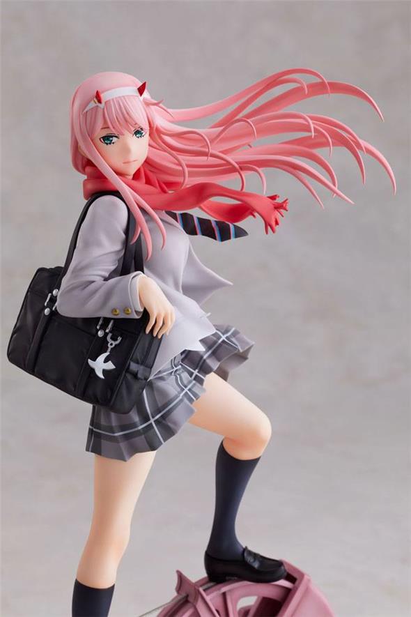 1/7 DARLING IN THE FRANXX - ZERO TWO SCHOOL UNIFORM VERSION STATUE