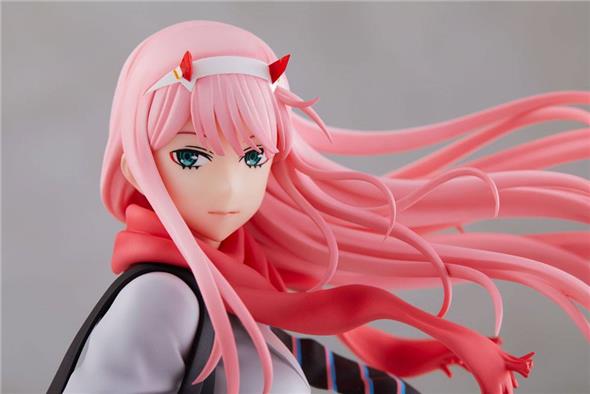 1/7 DARLING IN THE FRANXX - ZERO TWO SCHOOL UNIFORM VERSION STATUE