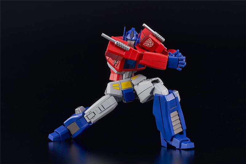 TRANSFORMERS OPTIMUS PRIME G1 MODEL KIT