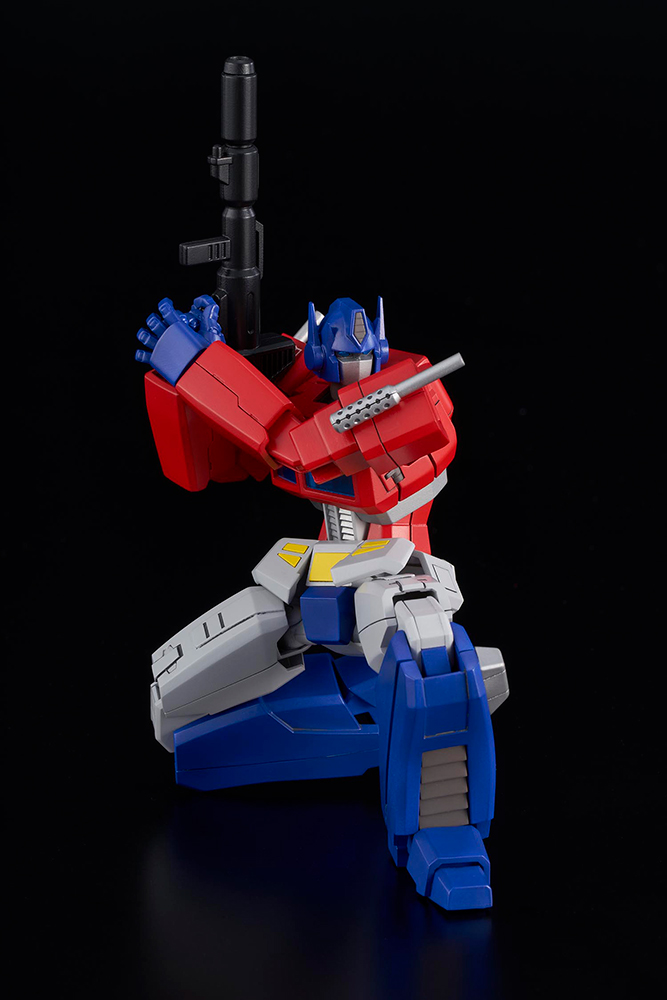 TRANSFORMERS OPTIMUS PRIME G1 MODEL KIT