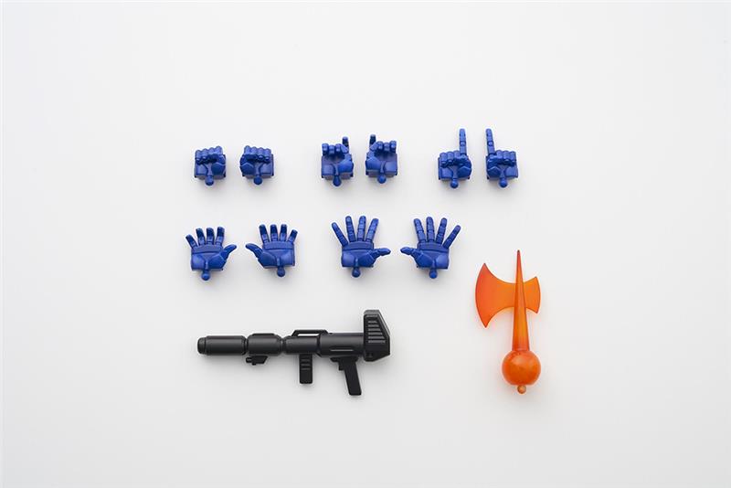 TRANSFORMERS OPTIMUS PRIME G1 MODEL KIT