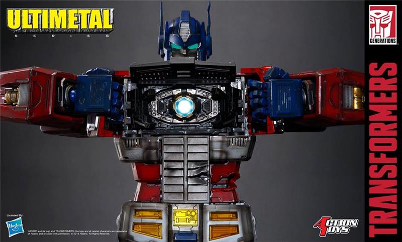 ULTIMETAL OPTIMUS PRIME BATTLE DAMAGED