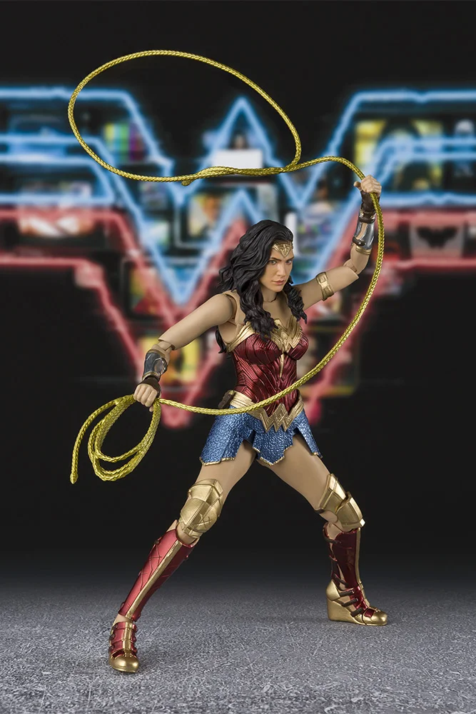 S.H. FIGUARTS - WONDER WOMAN (WW84)