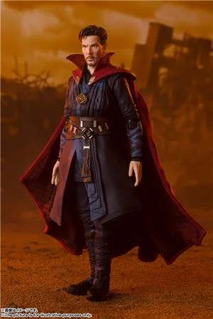 bandai-sh-figuarts-aiw-doctor-strange-battle-on-titan