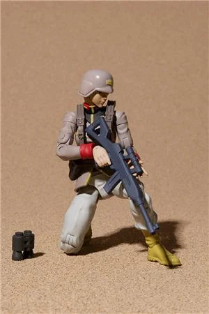 mega-house-ms-gundam-earth-united-army-soldier-03
