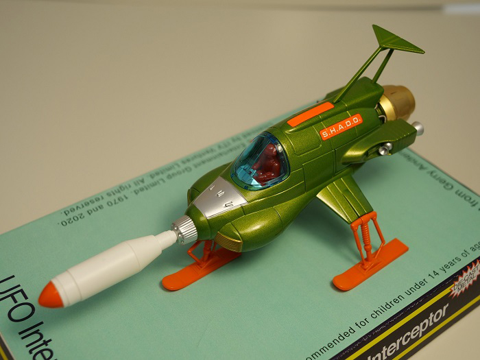 RETRO UFO INTERCEPTOR DIECAST