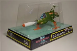 sixteen12-retro-ufo-interceptor-diecast