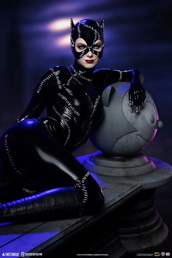 1/4 DC COMICS - CATWOMAN