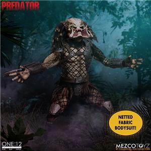 mezco-one12-collective-predator-deluxe-edition