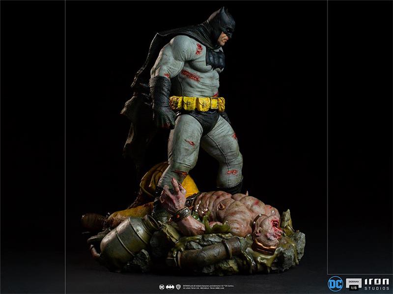 1/6 IRON STUDIOS - BATMAN THE DARK NIGHT RETURNS DIORAMA