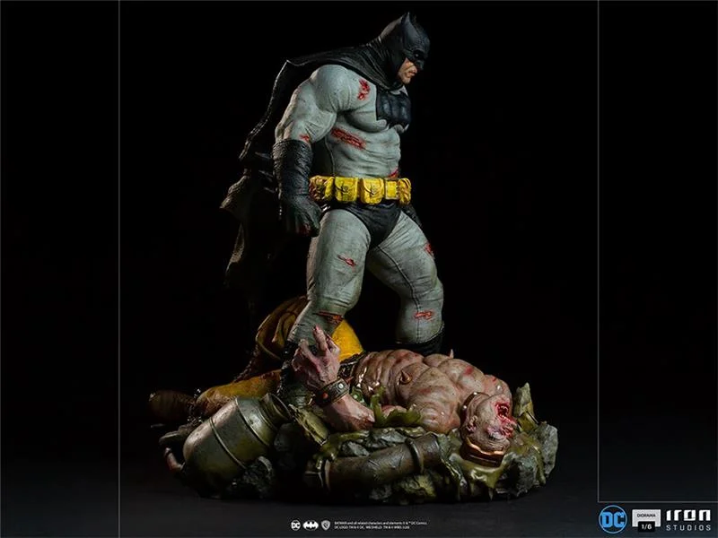 1/6 IRON STUDIOS - BATMAN THE DARK NIGHT RETURNS DIORAMA