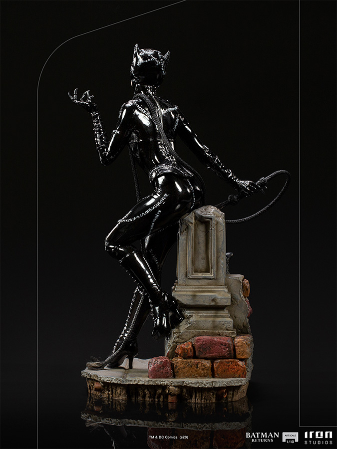 1/10 IRON STUDIOS - BATMAN RETURNS CATWOMAN ART STATUE
