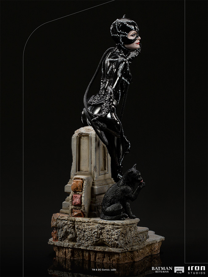 1/10 IRON STUDIOS - BATMAN RETURNS CATWOMAN ART STATUE