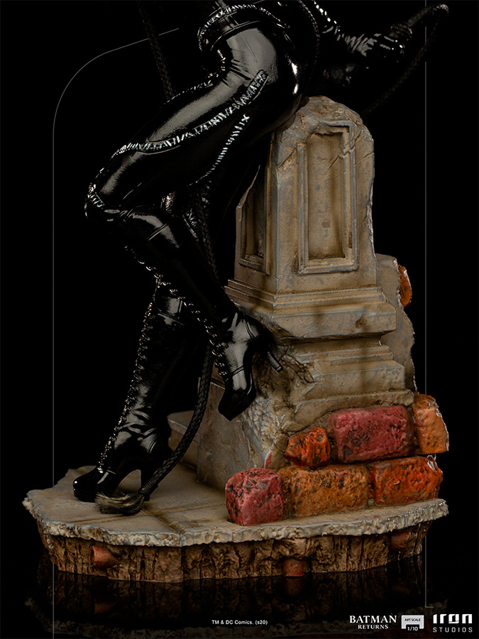 1/10 IRON STUDIOS - BATMAN RETURNS CATWOMAN ART STATUE