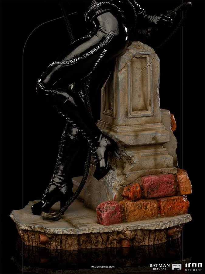 1/10 IRON STUDIOS - BATMAN RETURNS CATWOMAN ART STATUE