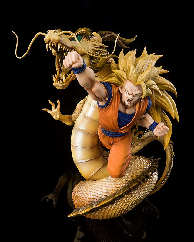 FIGUARTS ZERO - DRAGON BALL GOKU SUPER SAIYAN 3 DRAGON