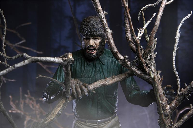 UNIVERSAL MONSTERS ULTIMATE WOLF MAN