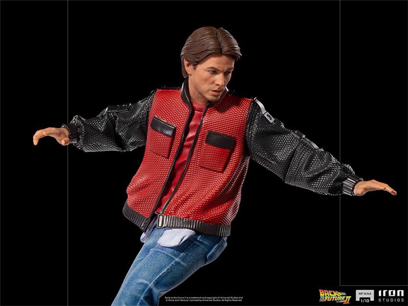 1/10 IRON STUDIOS - BTTF 2 MARTY MCFLY ON HOVERBOARD