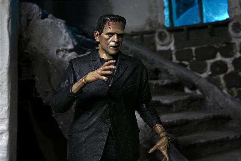 NECA - UM ULT FRANKENSTEIN MONSTER COLOR